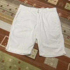 ホワイト ショートパンツ
