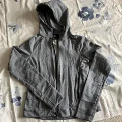 GapFit グレー フード付き　パーカー XS