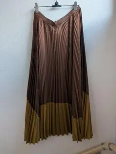 ユニクロC　プリーツカラーブロックスカート