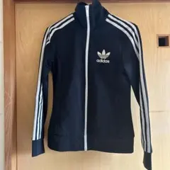adidas ブラック トラックジャケット