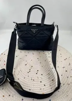 超人気 PRADAショルダーバッグ ノベルティ}