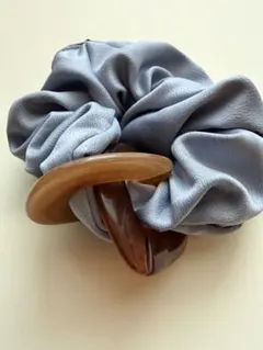 ライトブルー サテン シュシュ