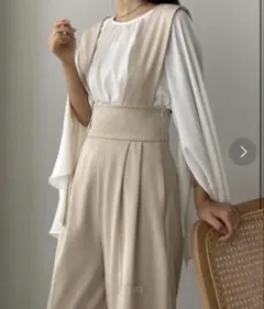 Louere【取り外し可】ワイドサスペンダーハイウエストパンツ アイボリー M