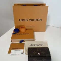 LOUIS VUITTONモノグラムキーケース 箱、紙袋、リボン付き一部剥げあり