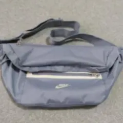 Nike ボディバッグ グレー