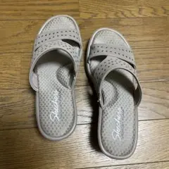 スケッチャーズサンダルのサムネイル
