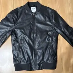 ZARA ブラックレザーボンバージャケット