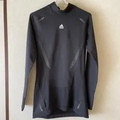 【値下げ❣️】adidas TECHFIT ブラック 長袖 トレーニングシャツ