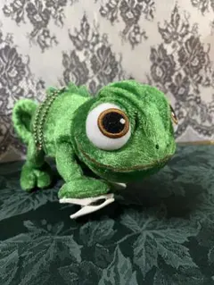 ディズニー　ラプンツェル　パスカル　肩のせ　ぬいぐるみ　ハロウィン　仮装　Dハロ