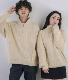 オーバーサイズ畦編みハーフジップニットセーター