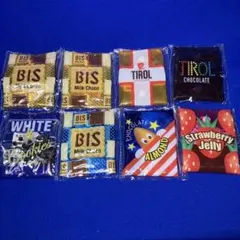 新品！チロルチョコ 　カラビナ付　マルチ　クリアポーチ　8個セットのサムネイル