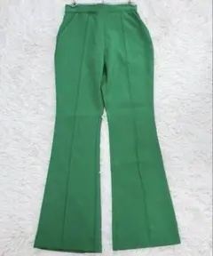 クリア フレアパンツ センタープレス S グリーン 美脚 ストレッチ 春コーデ