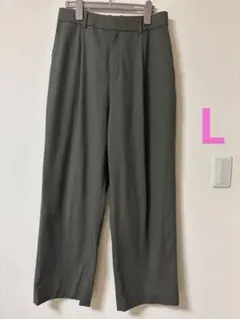 UNIQLOユニクロ　タックワイドパンツ　オリーブ　Lサイズ　460311
