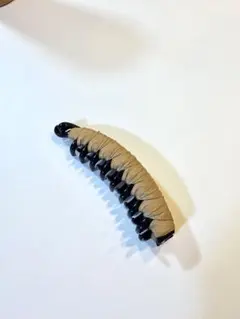 バナナクリップ ベージュ ヘアアクセサリーのサムネイル