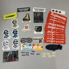 Supreme ショッピングバッグ ステッカー多数 - メルカリ
