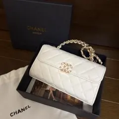 CHANEL ショルダーバッグ　シャネル　ホワイト　非売品　VIP限定ギフト CHANEL（シャネル） ショルダーバッグ キャビアスキン マトラッセ WOC