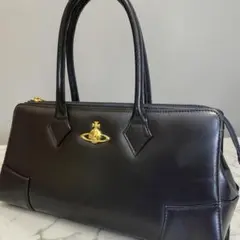 廃盤 viviennewestwood ブラックレザー ワンショルダー オーブのサムネイル
