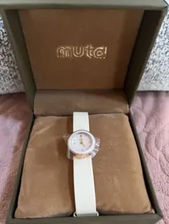 muta（ムータ）の腕時計のサムネイル
