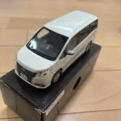 TOYOTA Esquire サンプルミニカーのサムネイル