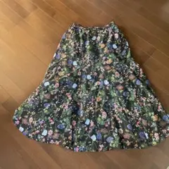 ブラックフローラルマーメイドスカート