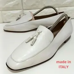 希少★Max Mara　レザー　タッセル ローファー　スリッポン　オフホワイトのサムネイル