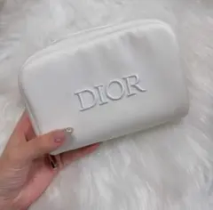 Dior ホワイト サテン ポーチ