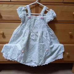 花柄ワンピース