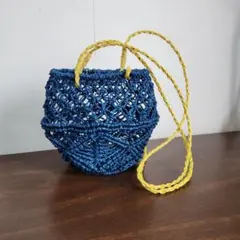 Item thumbnail for item 39ccfeda-8d2b-4365-b8ba-bbc9e16a62b7