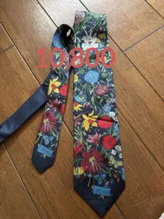グッチ GUCCI ネクタイ ネイビー 花柄 フラワー 青 ブルー スーツ 紺 グッチ GUCCI ネクタイ ネイビー 花柄 フラワー 青 ブルー スーツ 紺