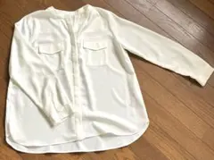 【未使用品】ホワイト 長袖シャツ ブラウスのサムネイル