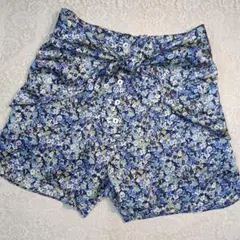 【URBAN RESEARCH】ショートパンツ 小花柄のサムネイル