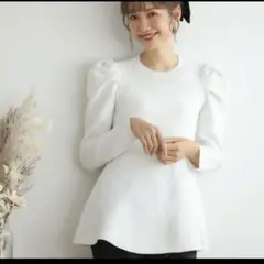 MERAKI メラキ パフスリーブペプラムニットトップス ホワイト