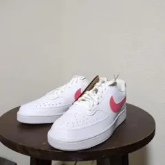 新品未使用品　NIKE　コートビジョン　27センチ