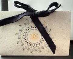 シャネル 2025 ホリデーギフトボックス、ショッパー