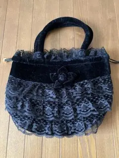黒フリルトートバッグ