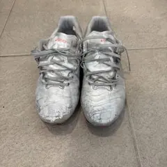 サッカースパイク　アシックス　DS LIGHT