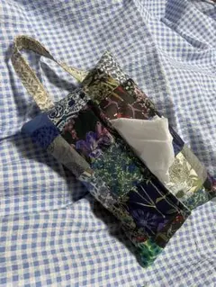 Item thumbnail for item 2a5047d1-99c7-4fcc-9be4-d349c2e2fc6d