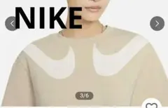 NIKE　Tシャツ　クロップド