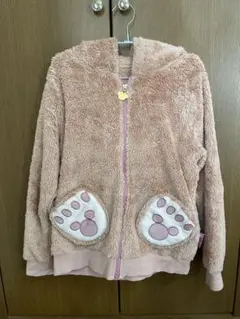 フリースフードパーカー 足跡デザイン　シェリーメイ　ーパーカー