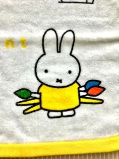 ミッフィー ♡かわいいウォッシュタオル ♡34×36cm♡黄色と白