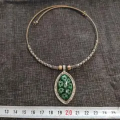 タイ　ネックレス