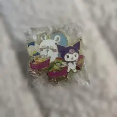 ちいかわ&サンリオキャラクターズ　ピンズコレクション　クロミ　モモンガ