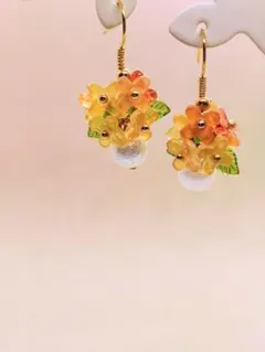 ハンドメイド　金木犀　キンモクセイ　コットンパール　ピアス