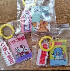 サンリオ いちご新聞 50周年 アクリルキーホルダー ノラネコランド