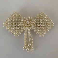バレッタ　パールリボン型　ヘアアクセサリー　昭和レトロ
