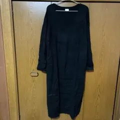 URBANRESEARCH doorsブラック ロングニットワンピース Vネック
