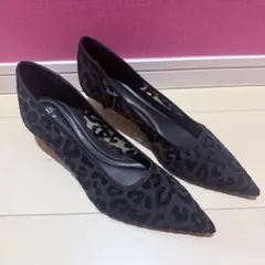 新品　Zara ヒョウ柄ポインテッドトゥ パンプス 38 黒