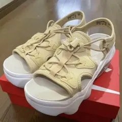 【美品】NIKE エアマックス ココ サンダル　ベージュ　24センチ