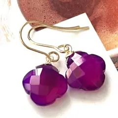 1点作品☺︎ フラワー型パープルカルセドニーピアス　イヤリングに変更可能☺︎