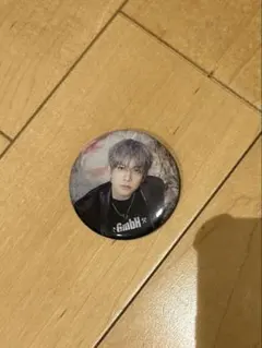 エンハイフン ヒスン 缶バッチ